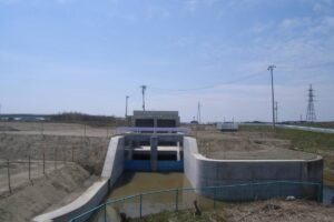 35-1 H20長沼ダム砂原排水機場（土木）工事_river