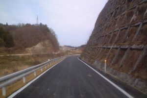 20 H16小田ダム右岸付替道路整備工事_road